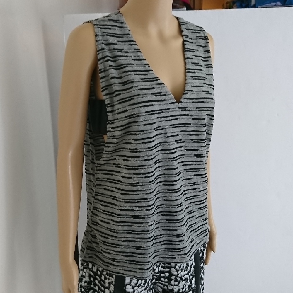 NWT Whitney Eve Gray & Black Tank Top Size S